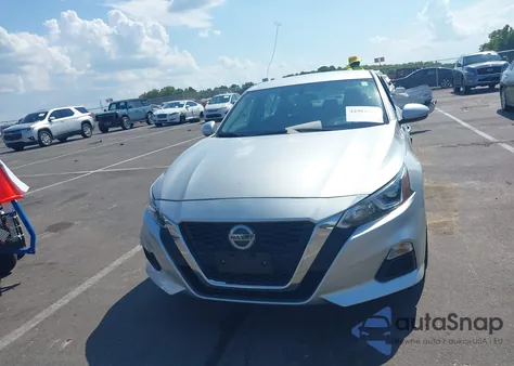 2019 Nissan Altima 2.5 S z USA, uszkodzony, nr VIN 1N4BL4BVXKC104227